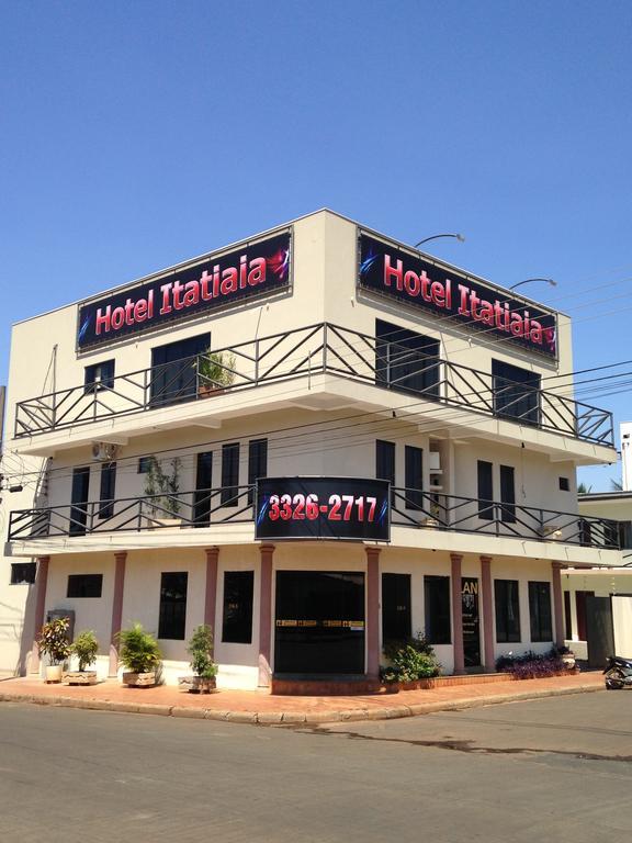 Hotel Itatiaia Tangará da Serra Buitenkant foto