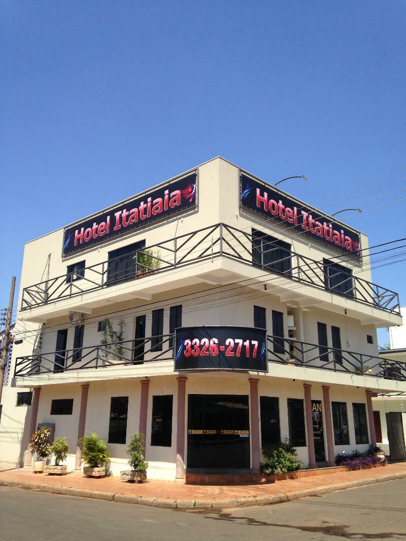 Hotel Itatiaia Tangará da Serra Buitenkant foto