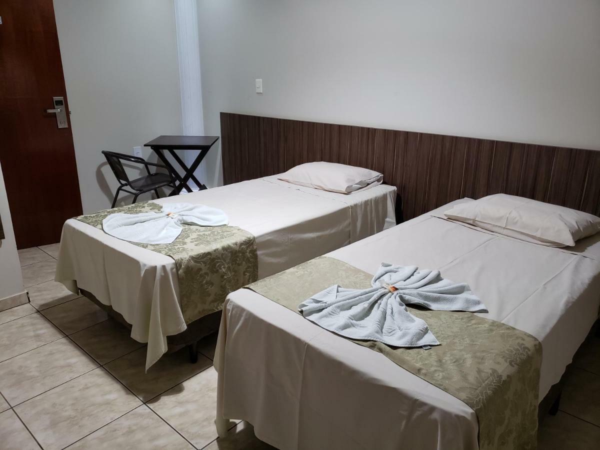 Hotel Itatiaia Tangará da Serra Buitenkant foto